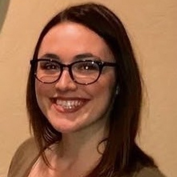 Meet your Posher, Sara - Picture 1 of 1